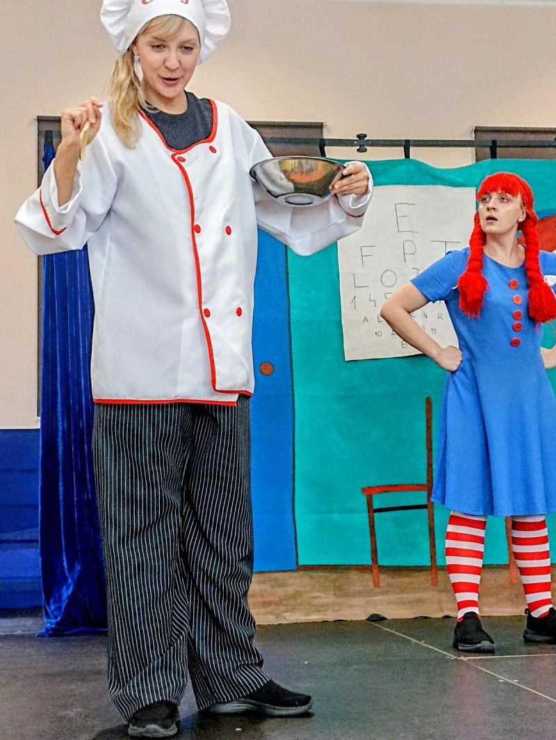 Zdjęcie 4 z 5 — „Hallo! Czy to ciało?”. 🎭😊