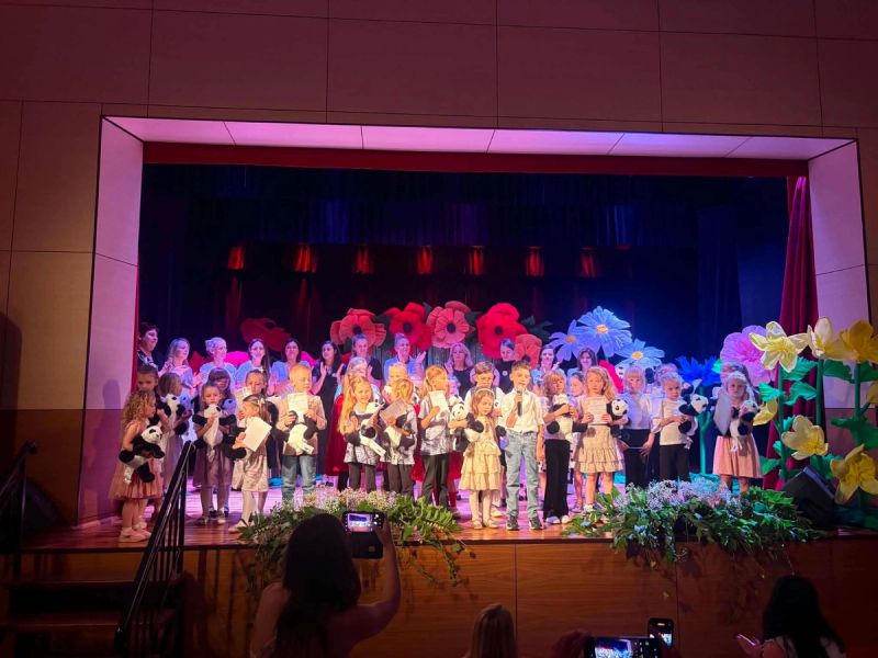 Zdjęcie 1 z 1 — XXIII Gminny Festiwal Piosenki pt. „Kocham Cię Mamo”
