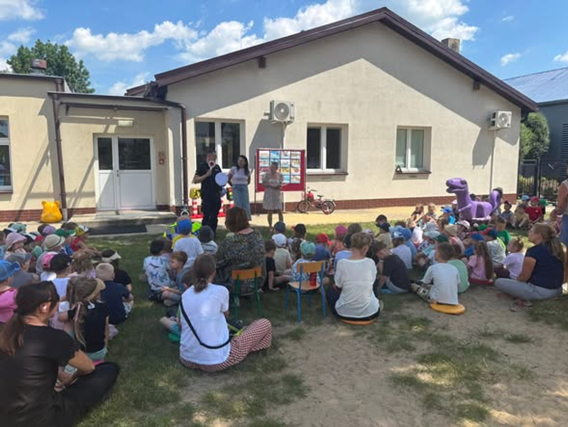 Zdjęcie 1 z 3 — Bezpieczne Wakacje 