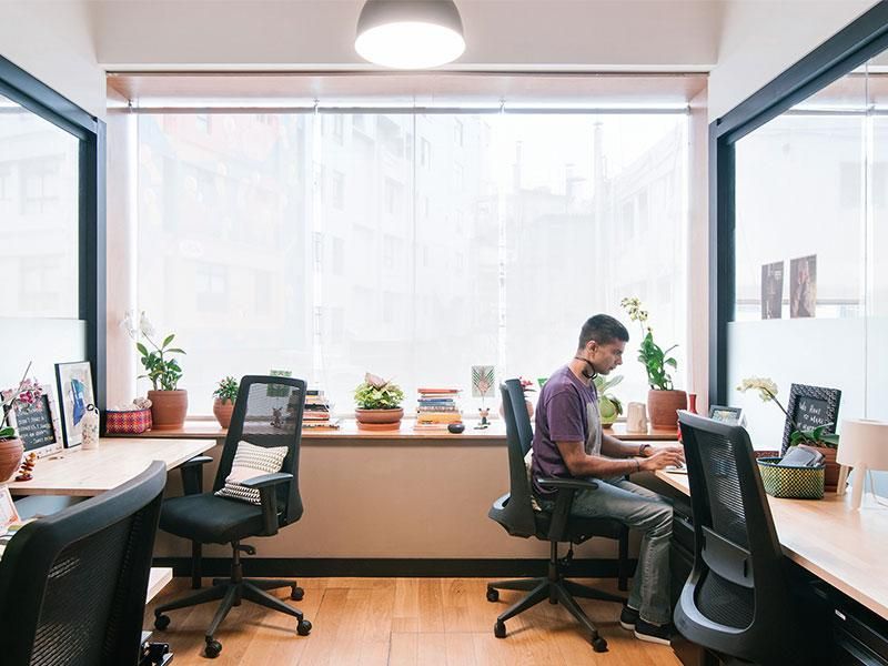 Building carousel image - 4