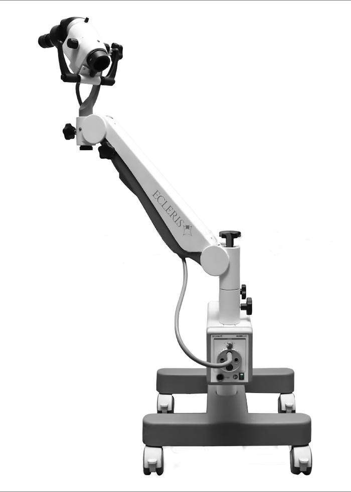 Colposcopio Ecleris C100 FID con oculares ergonómicos y brazo pantográfico