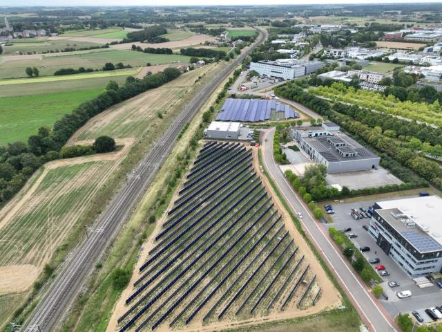 Solar-panel installation Vertical PV