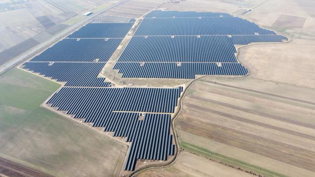 Solar-panel Ground Mounted Fixed tilt installation