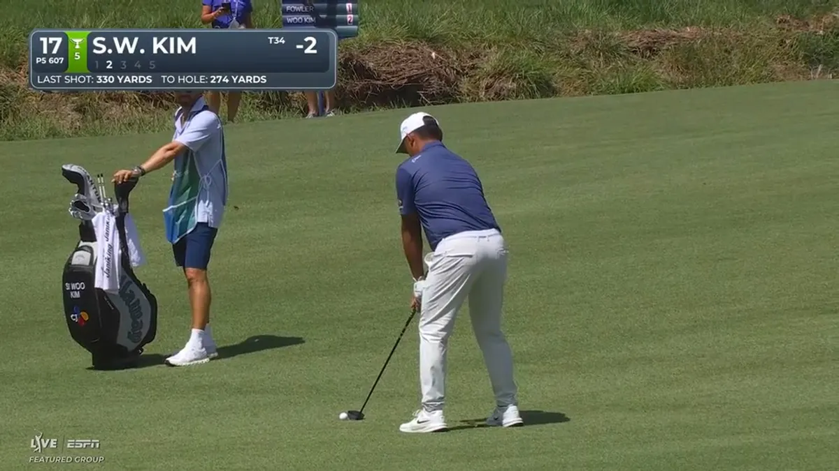 Si Woo Kim tijdens een slag op de PGA Tour in 2026
