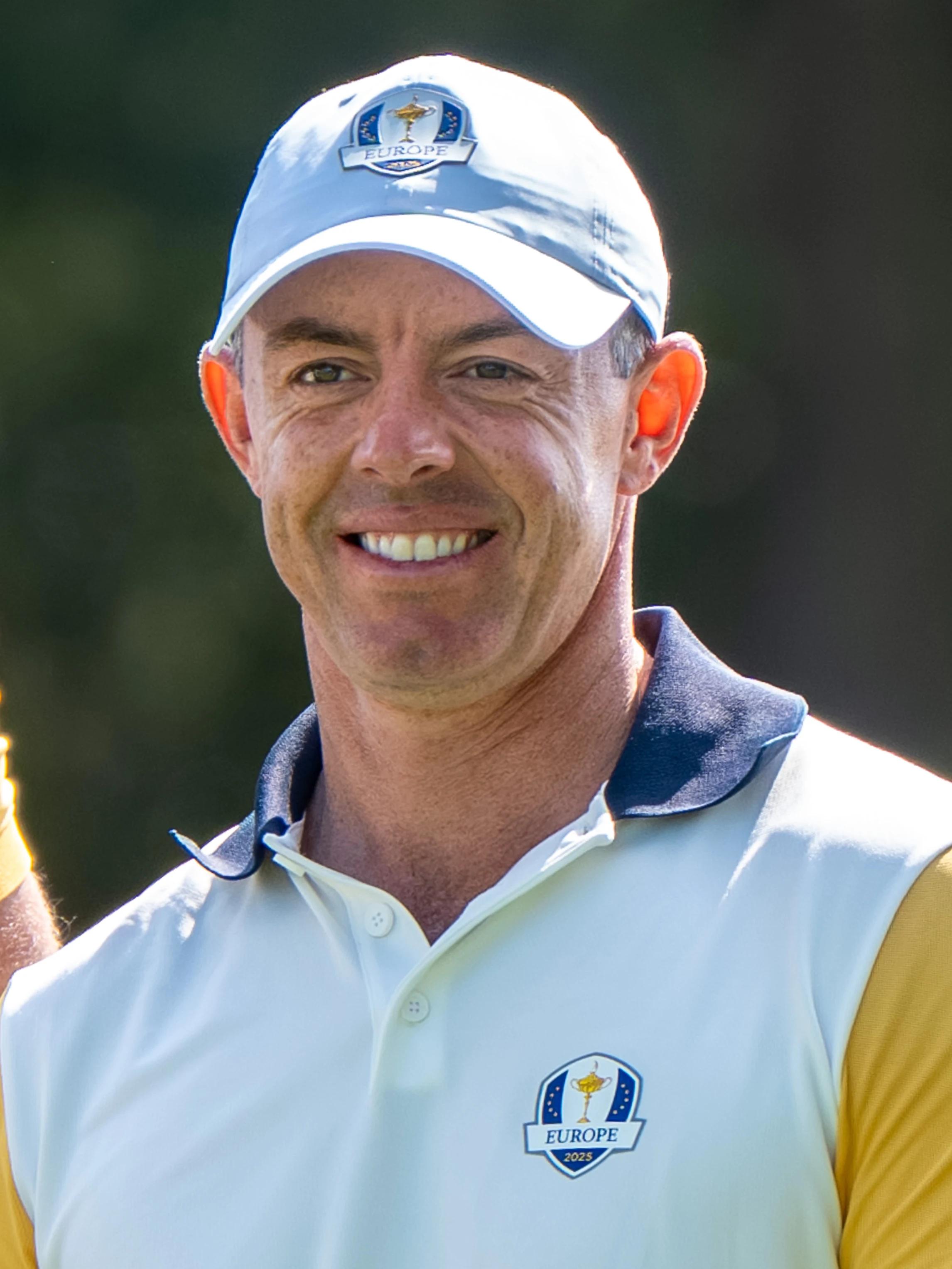 Rory McIlroy in Team Europa-tenue tijdens de Ryder Cup 2025