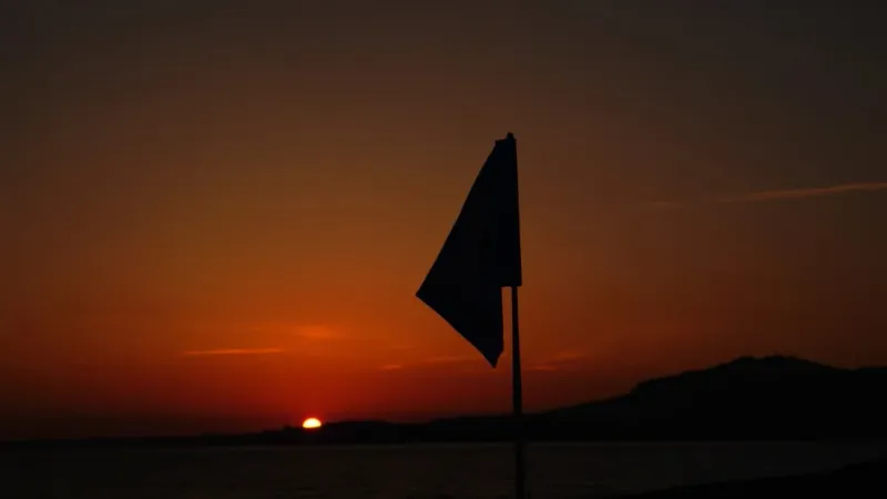 Patrick Reed slaat een slag tijdens een DP World Tour-toernooi in het seizoen 2026