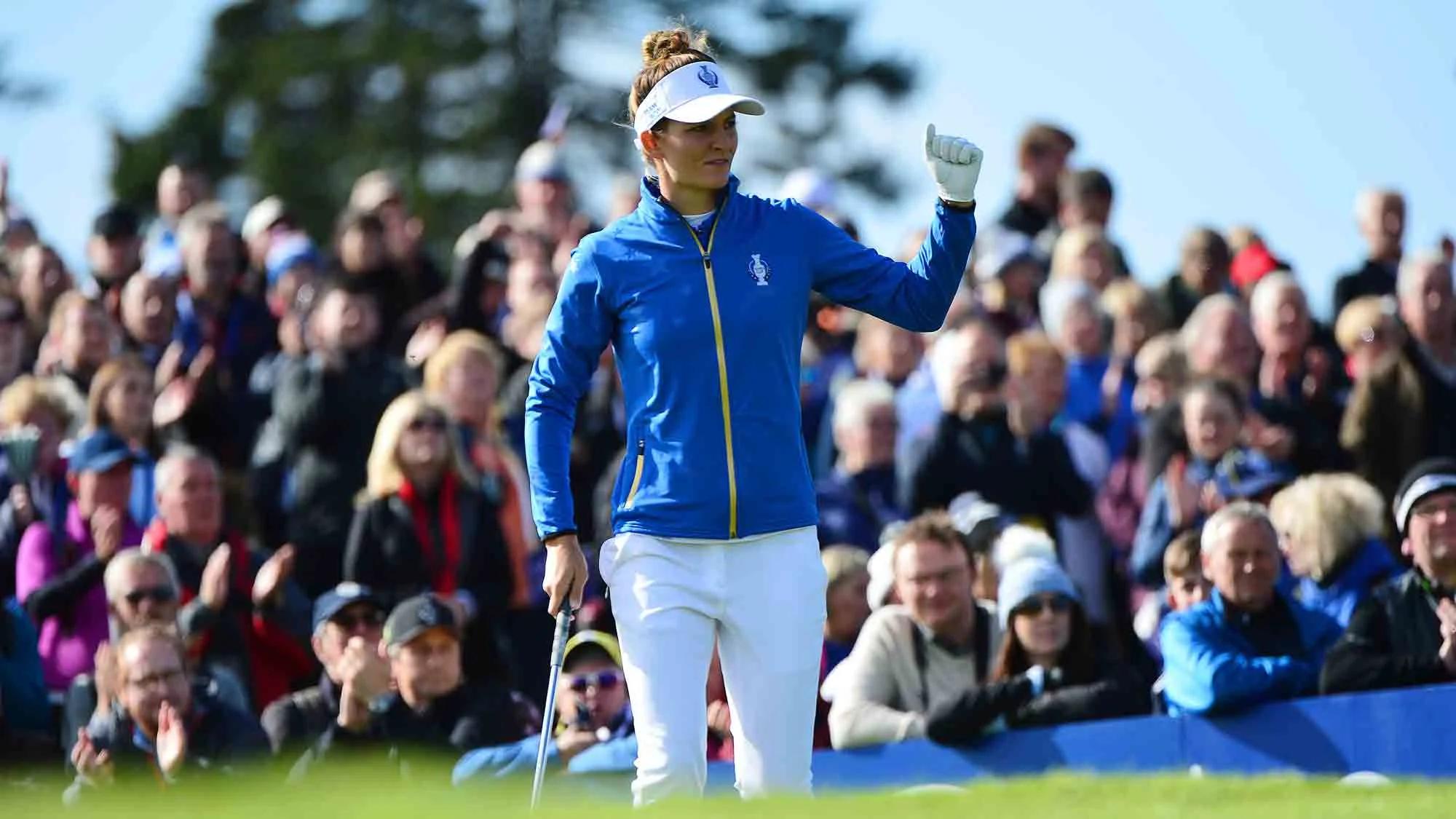 Anne van Dam in het shirt van Team Europe tijdens de Solheim Cup