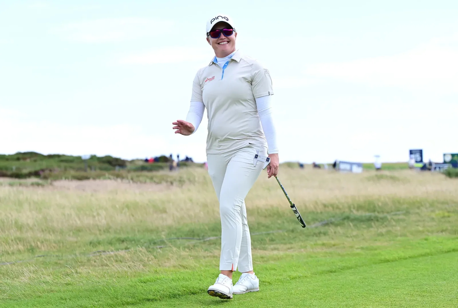 Manon De Roey tijdens een golftoernooi