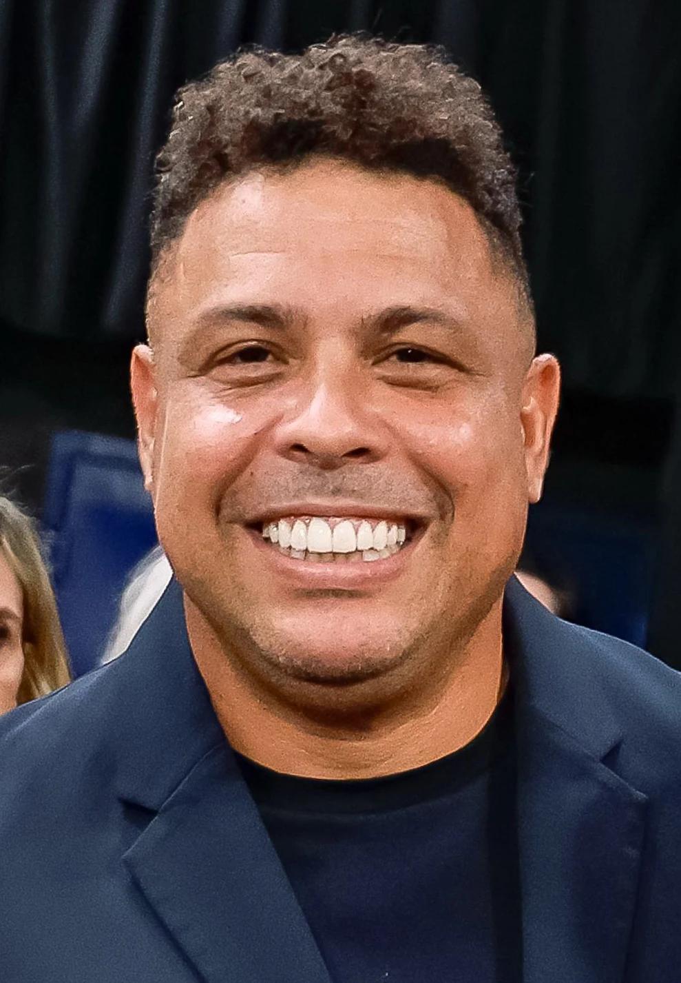 Ronaldo Nazario lachend tijdens een publiek optreden in 2025
