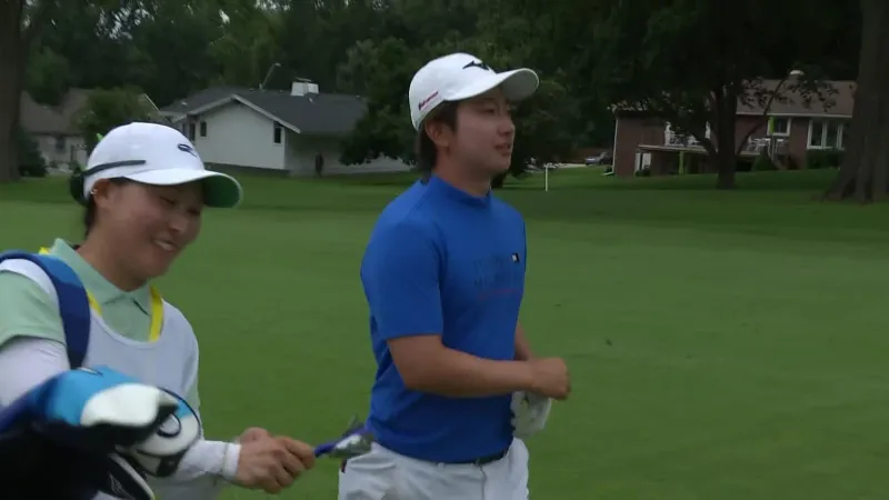 Yuta Sugiura maakt birdie op de 18de bij het AdventHealth Championship