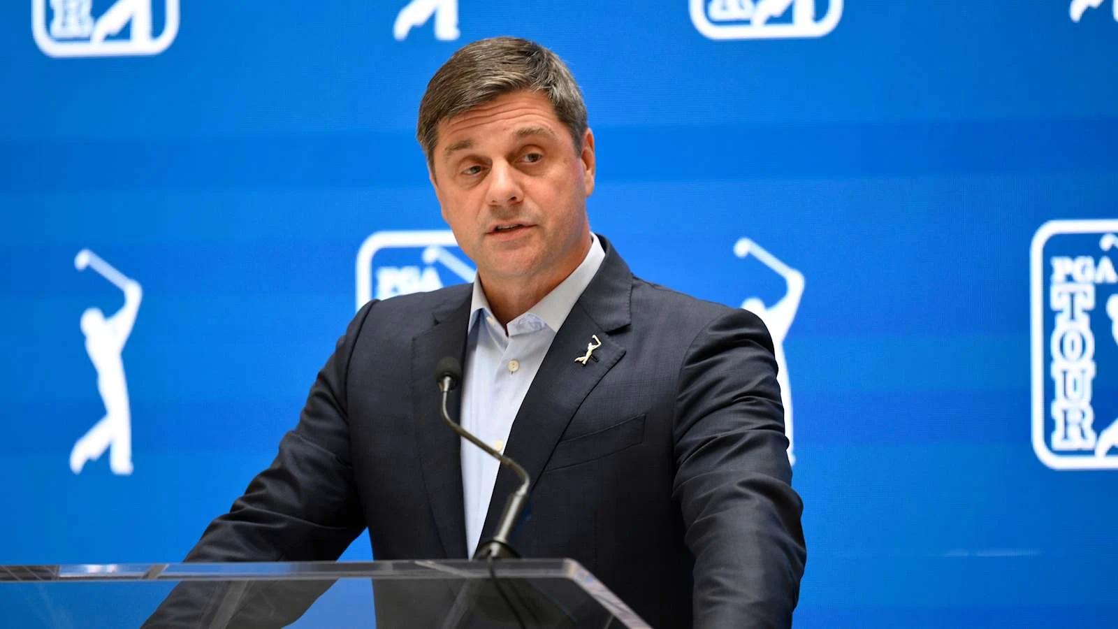 PGA Tour-CEO Brian Rolapp spreekt de media toe voorafgaand aan het Memorial Tournament, juni 2026.