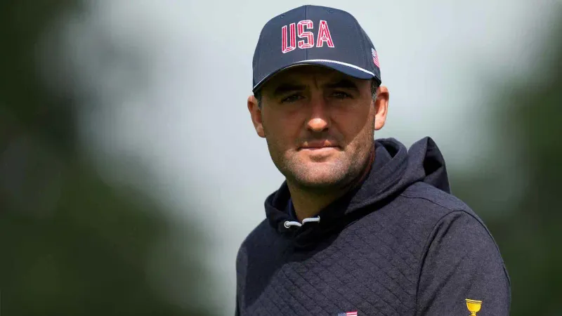 Scottie Scheffler tijdens de voorbereiding op de Presidents Cup 2026 op Medinah Country Club