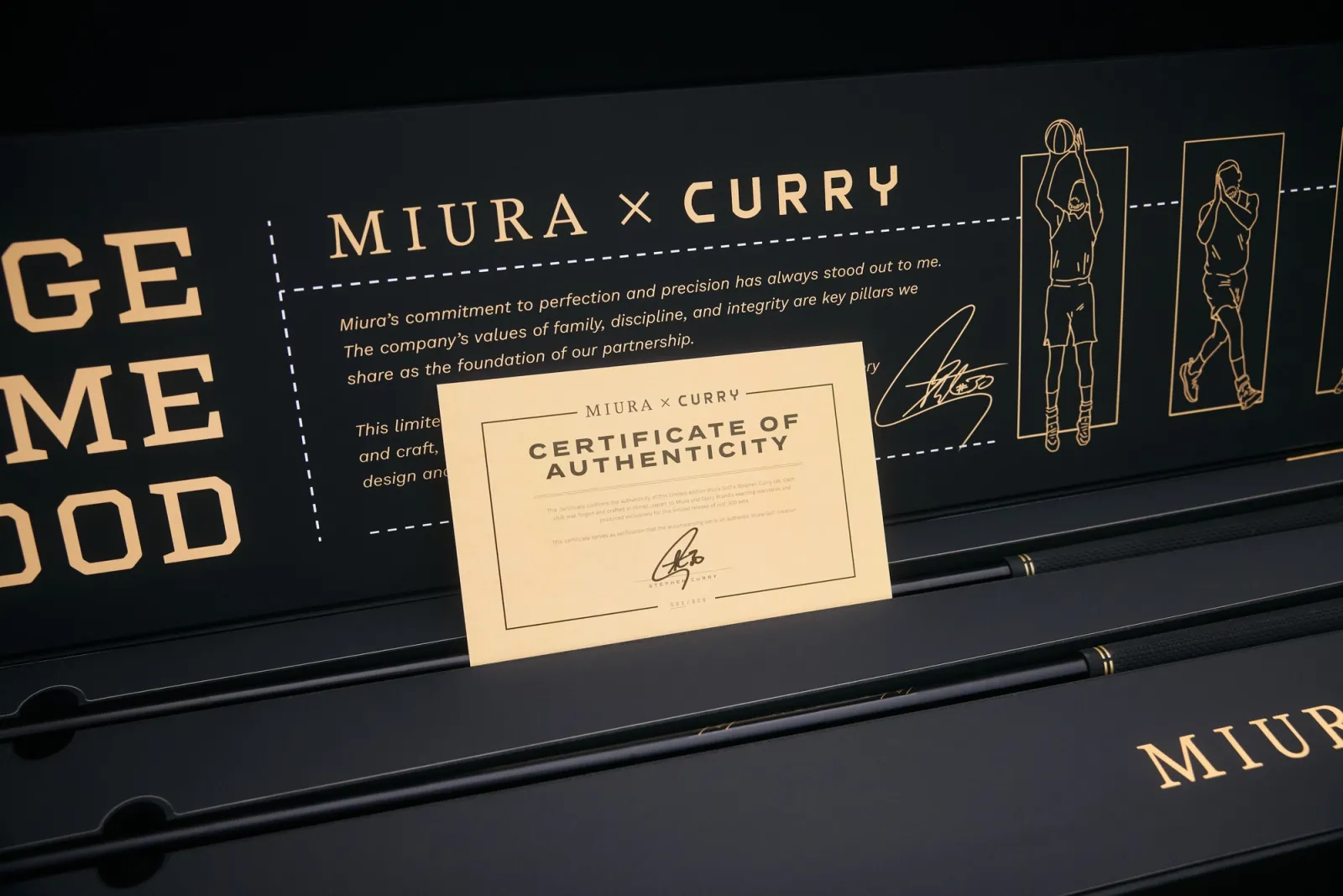 Commemoratieve doos van de Miura × Curry Iron Set met certificaat van echtheid