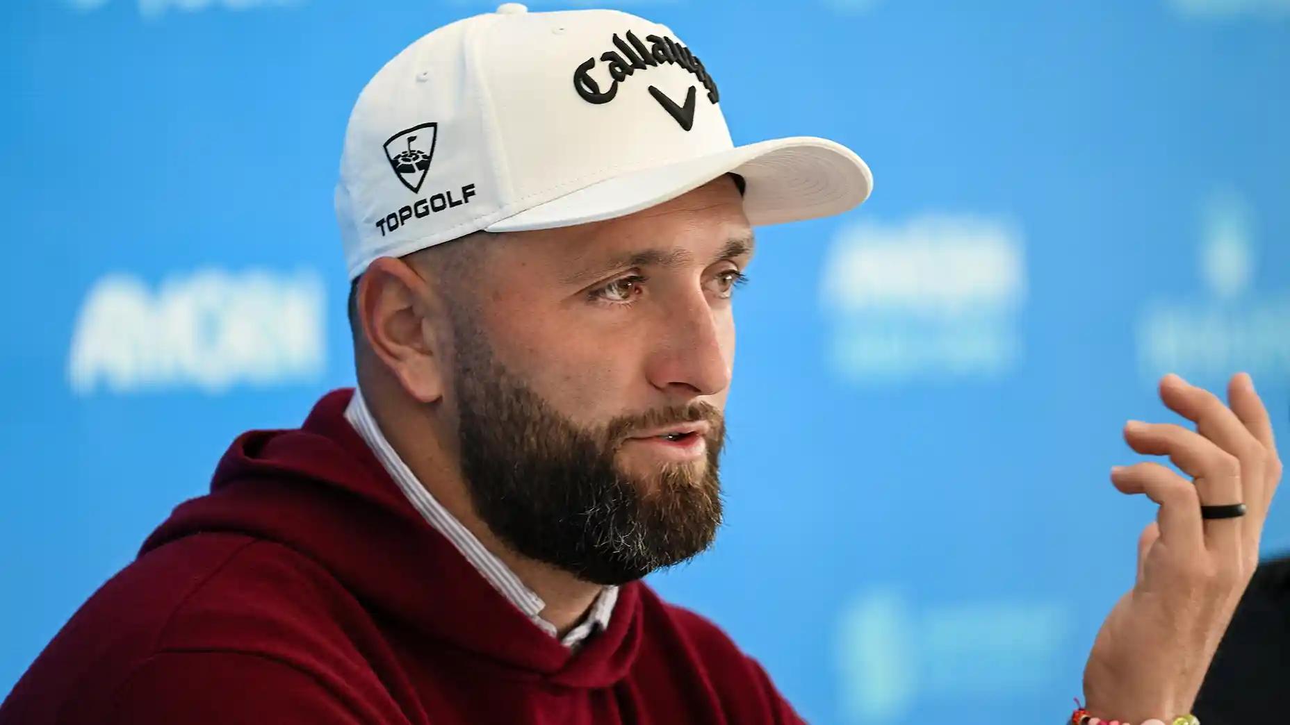 Jon Rahm tijdens zijn persconferentie voor de Amgen Irish Open in Doonbeg