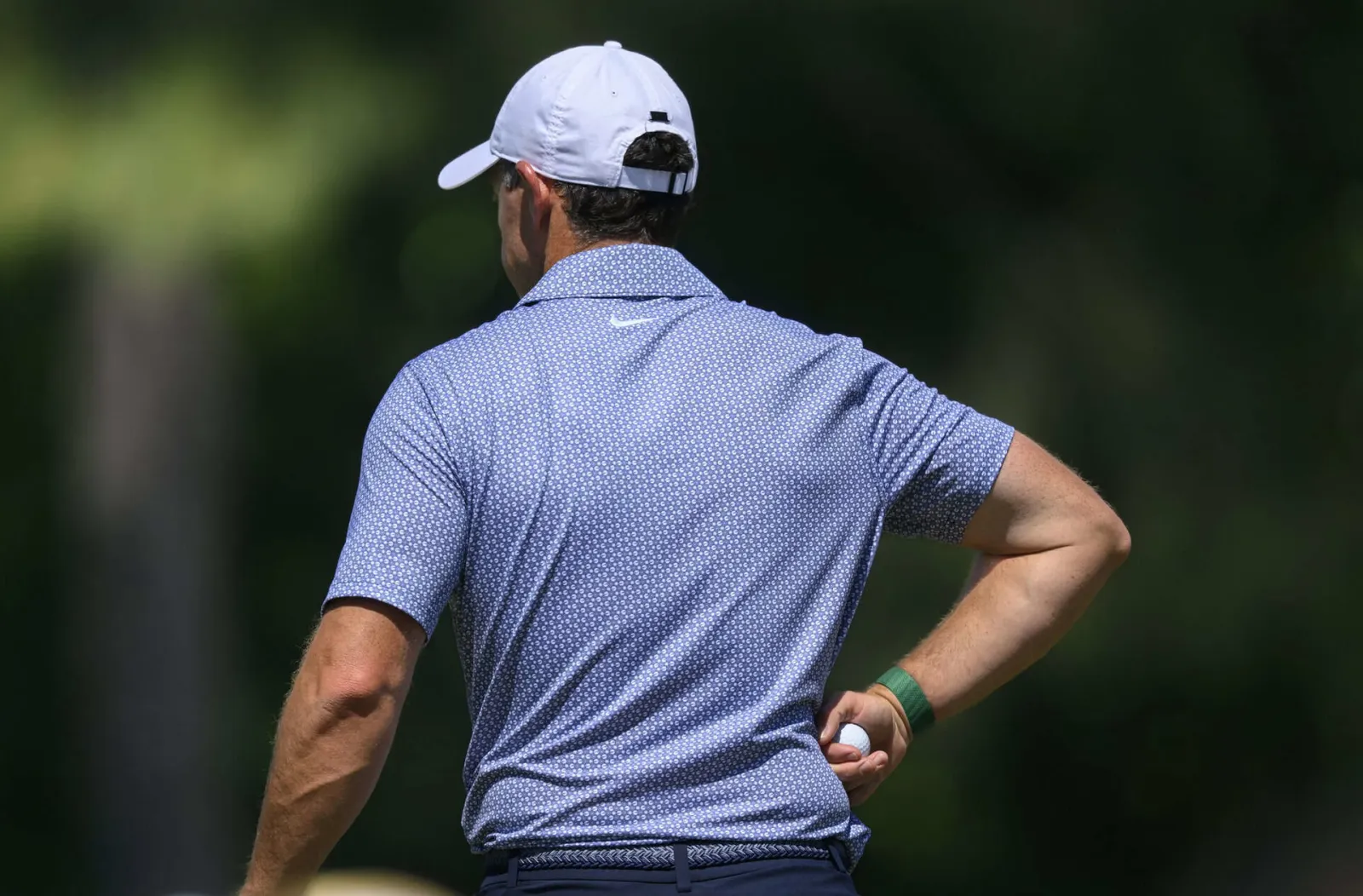 Rory McIlroy van achteren tijdens de derde ronde van The Masters 2026