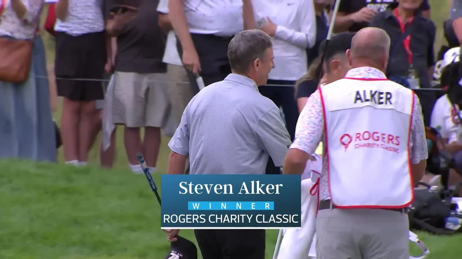 Steven Alker maakt birdie op de 18e hole bij de Rogers Charity Classic 2026