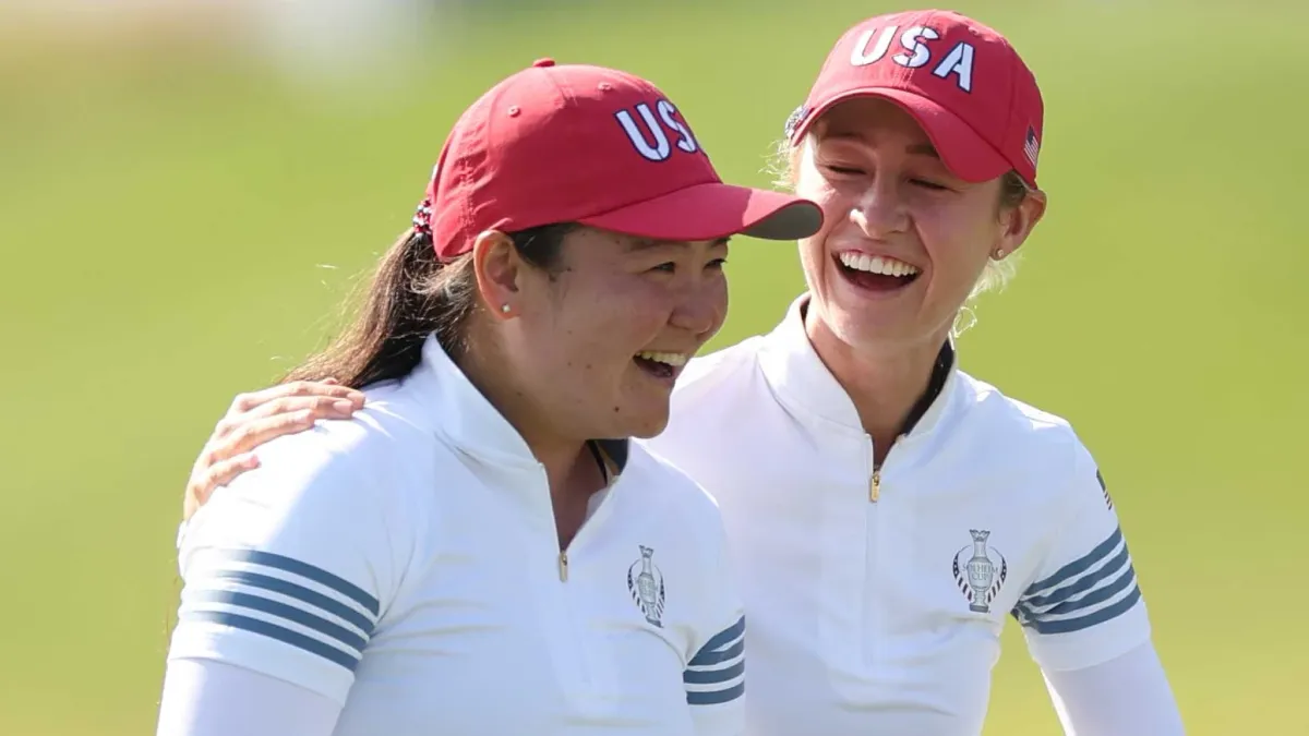 Allisen Corpuz en Nelly Korda vieren een putt tijdens de foursomes van de Solheim Cup 2024.