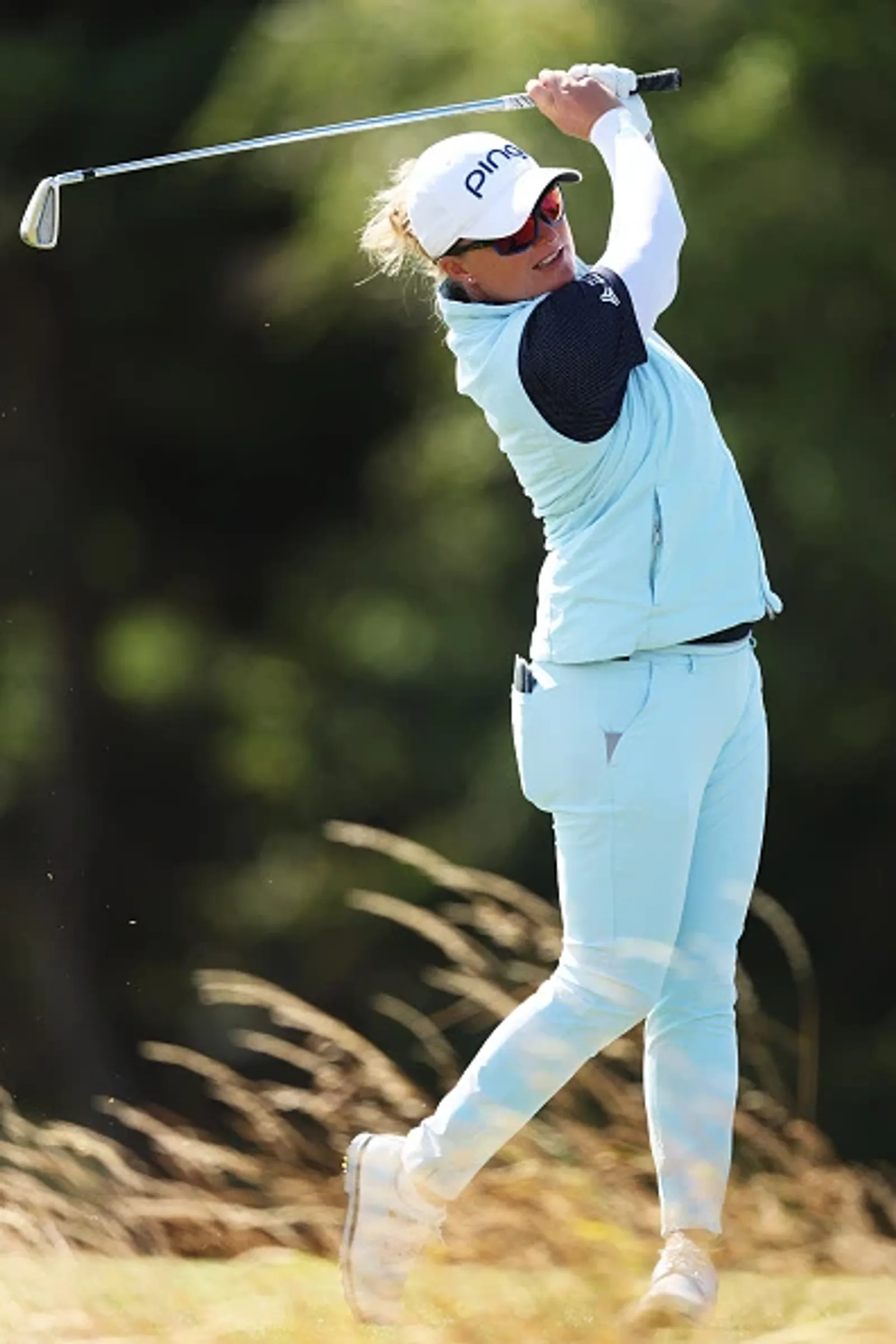 Manon De Roey slaat af tijdens de AIG Women's Open 2026