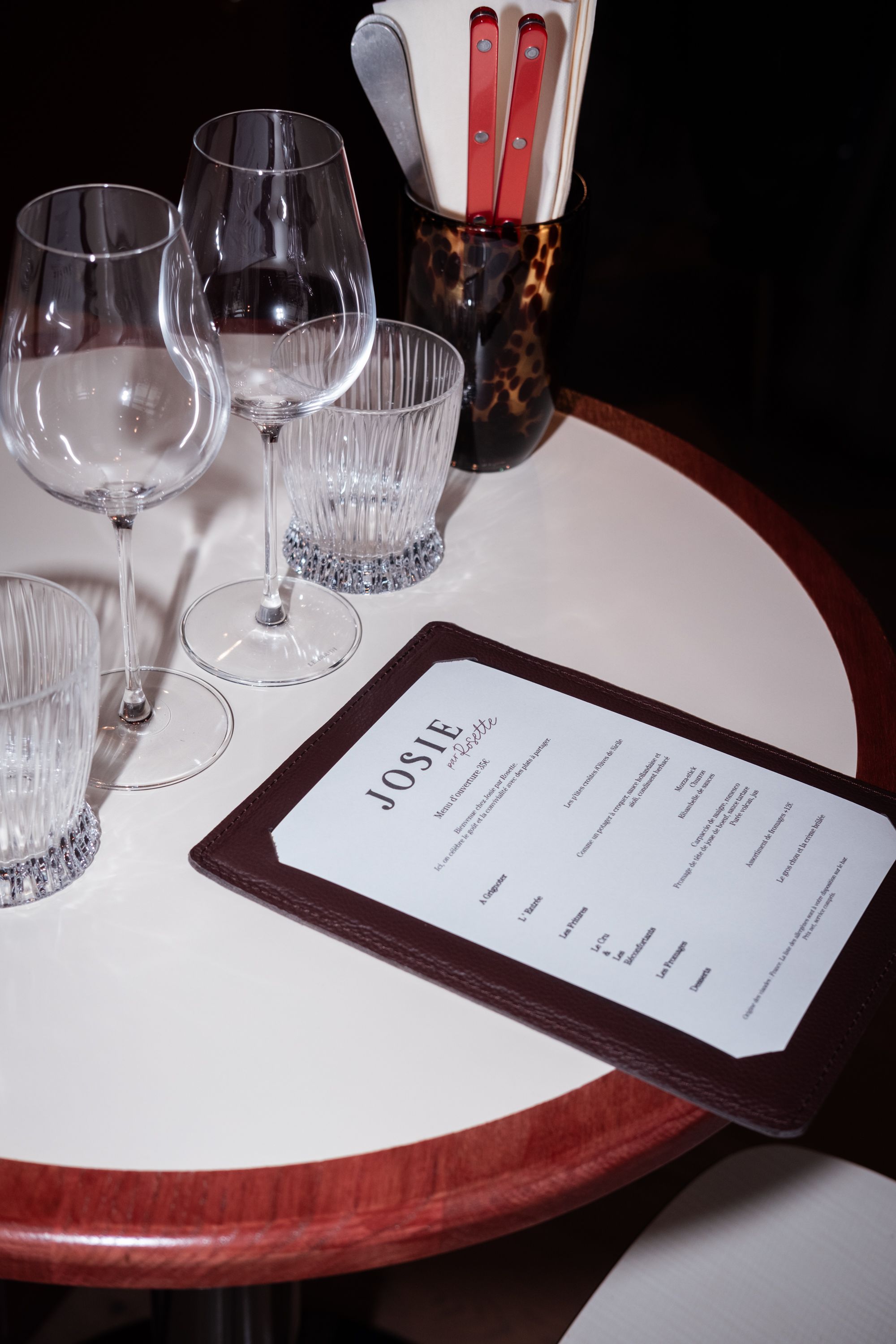 bar_a_vins_josie_par_rosette_clichy