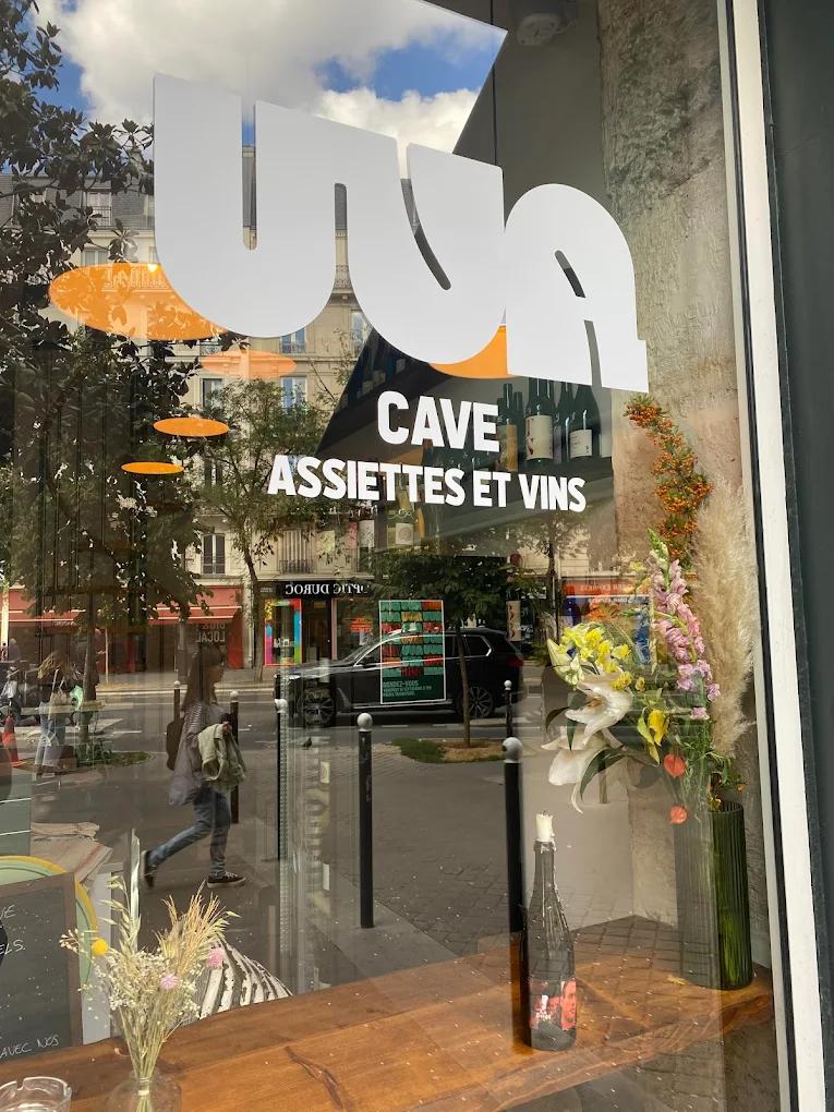 bar_a_vins_naturels_uva_paris_devanture
