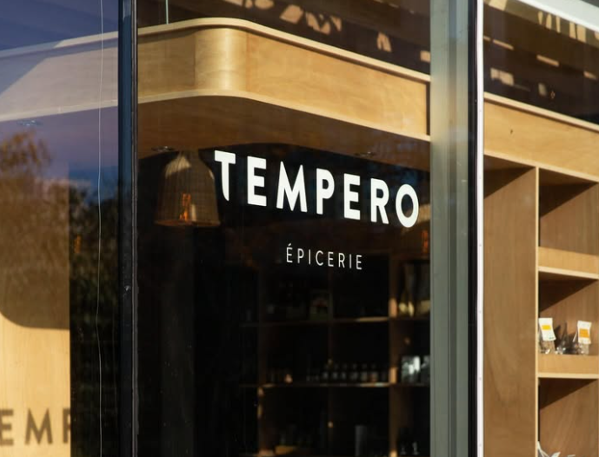 restaurant_epicerie_tempero_paris_devanture_vitrine