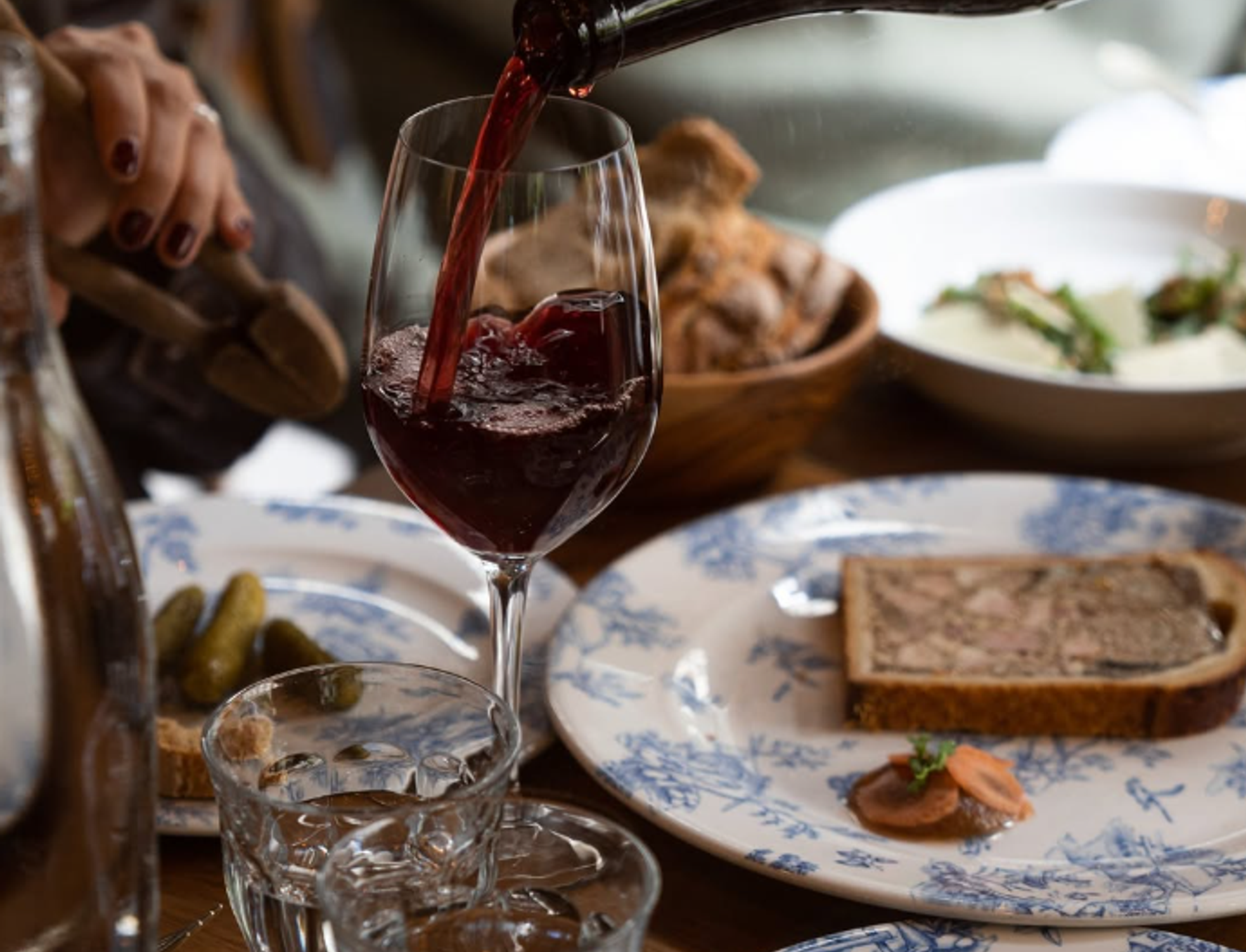 restaurant_le_bon_georges_paris_plat_verre_de_vin