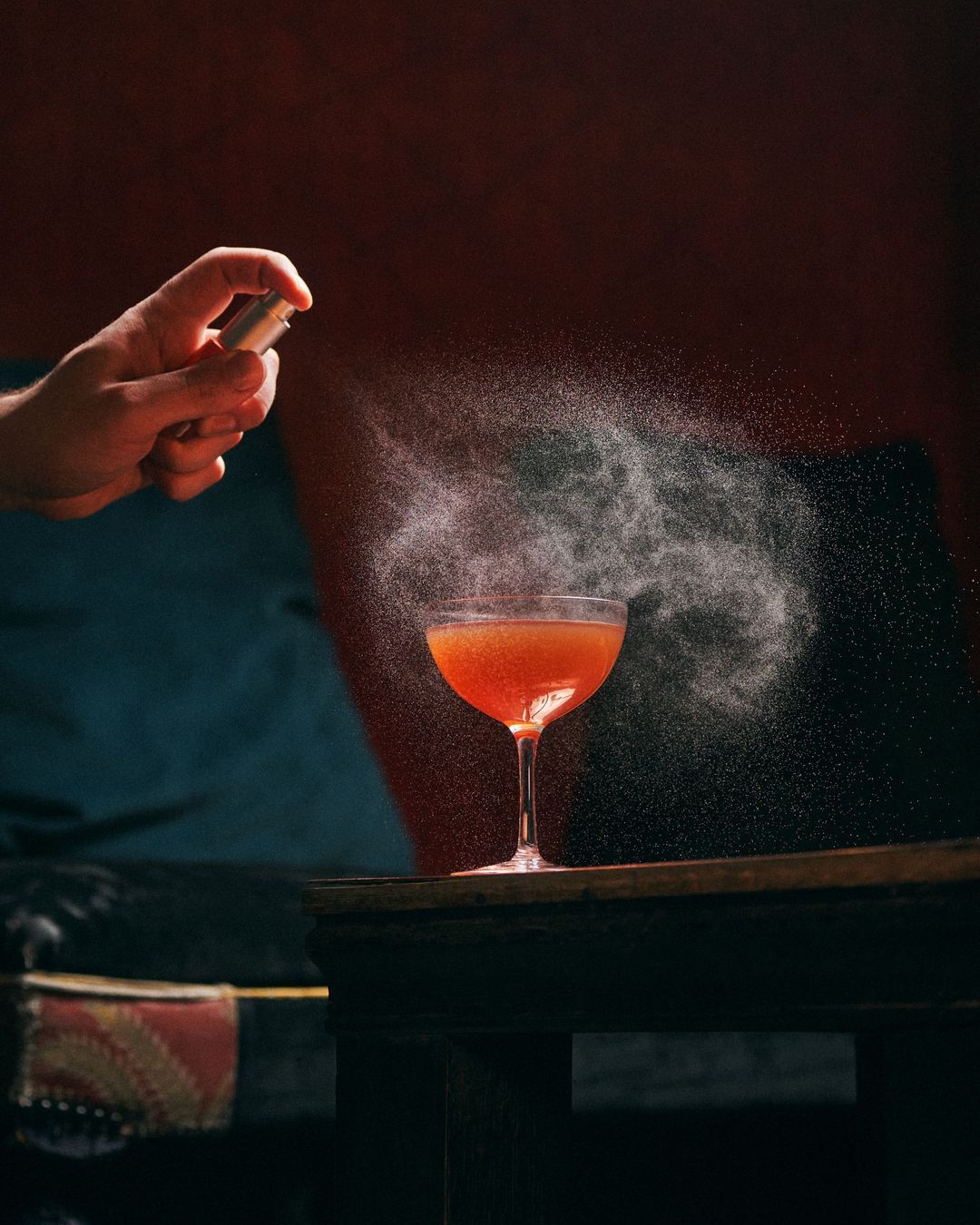 bar_a_cocktails_little_red_door_paris