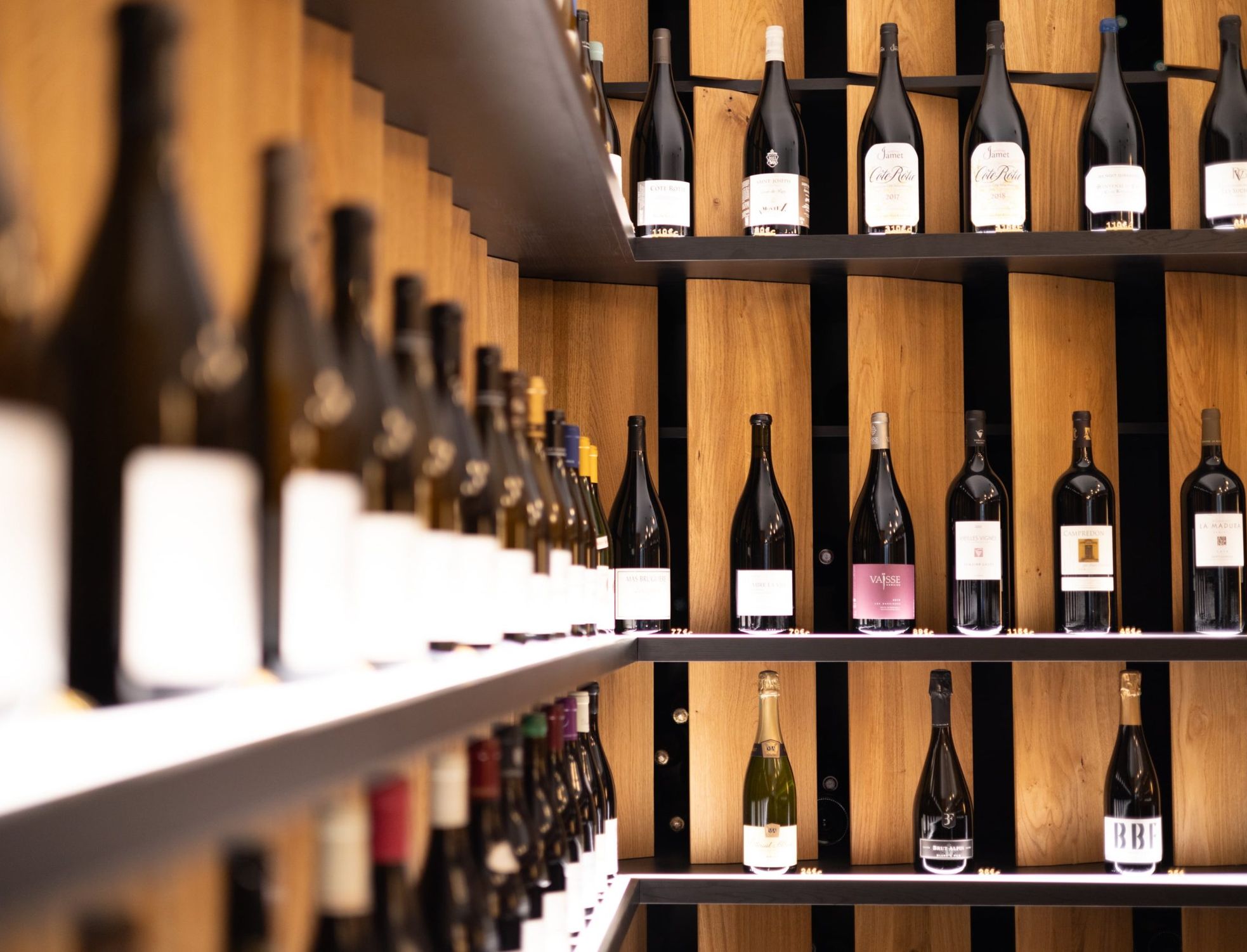 cave_a_vin_la_cave_de_xavier_thuizat_mof_sommelier