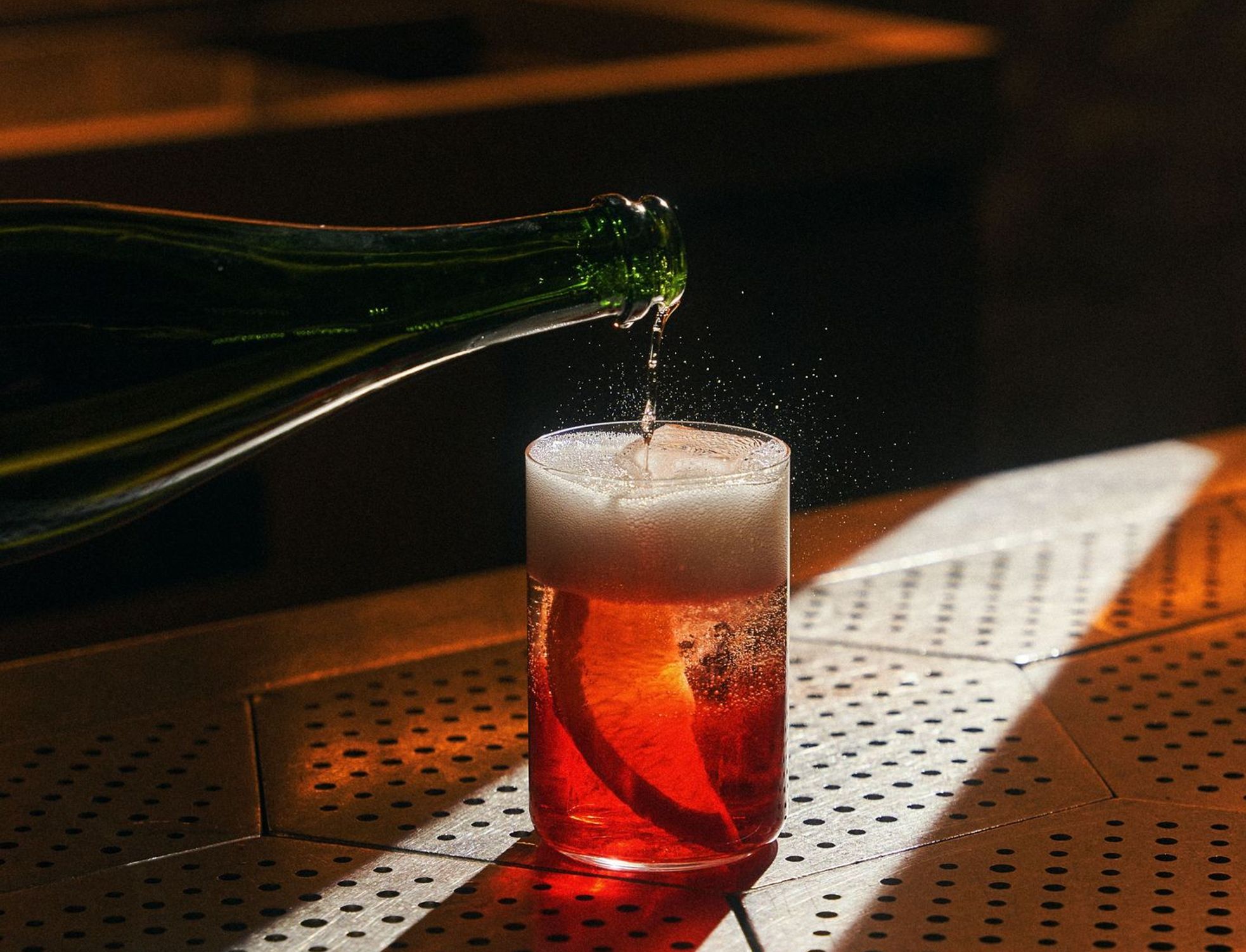 bar_cocktails_little_red_door_paris