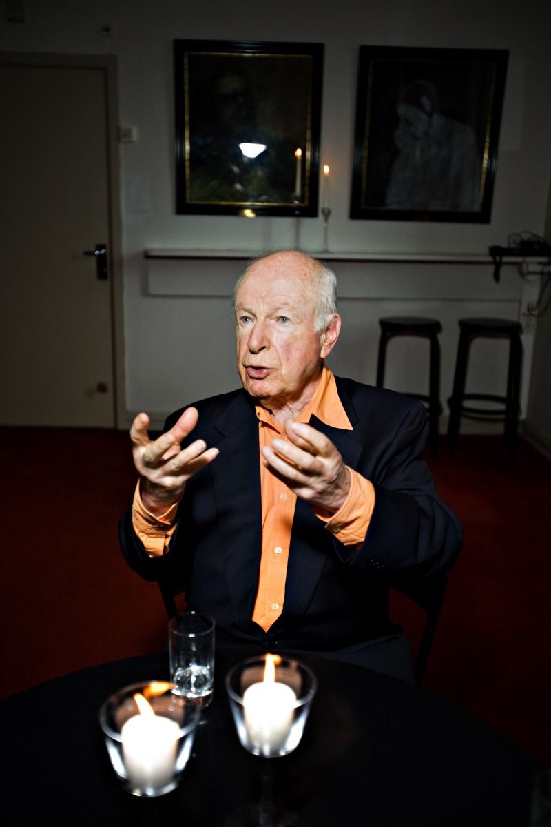 Peter Brook explaining something to someone behind the camera