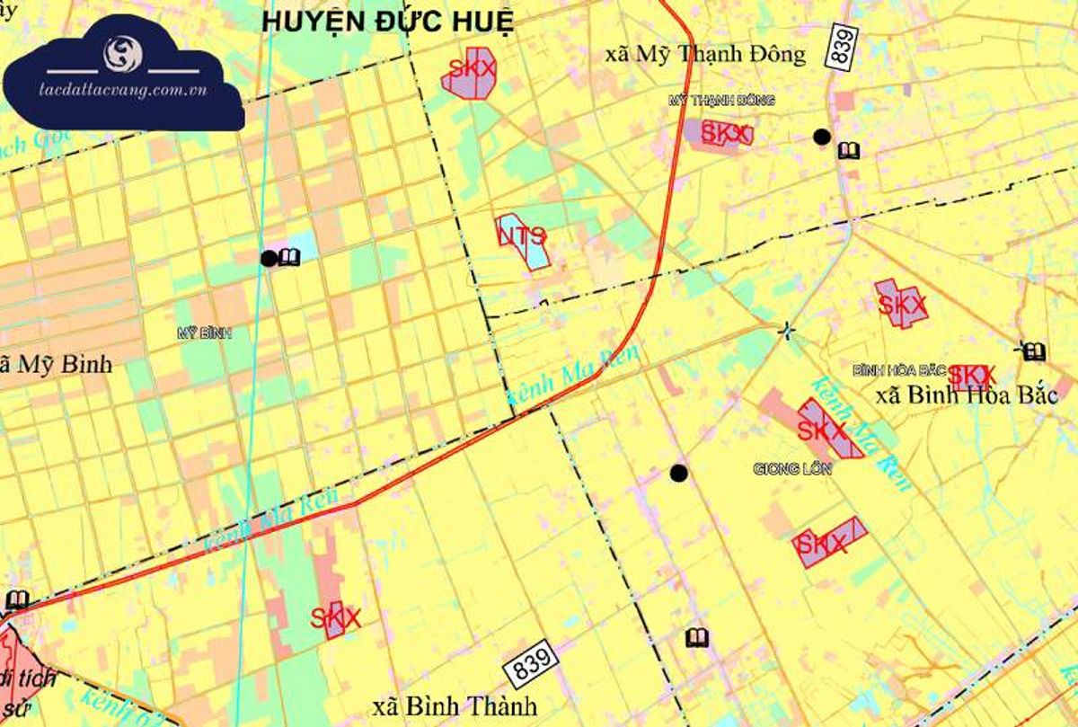 Quốc Lộ N1 tiếp tục kéo dài sang địa phận phía Tây Bắc xã Bình Hòa Bắc và phía Đông Bắc xã Bình Thành