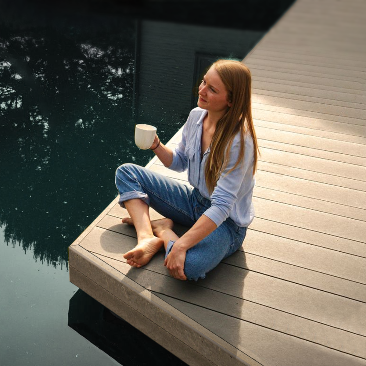 The Dual Decking System combines wide groove-groove planks with narrow tongue-tongue planks for a sleek finish. Made from 100% recycled plastic, it offers quick and easy installation, long-lasting durability, and an eco-friendly solution.