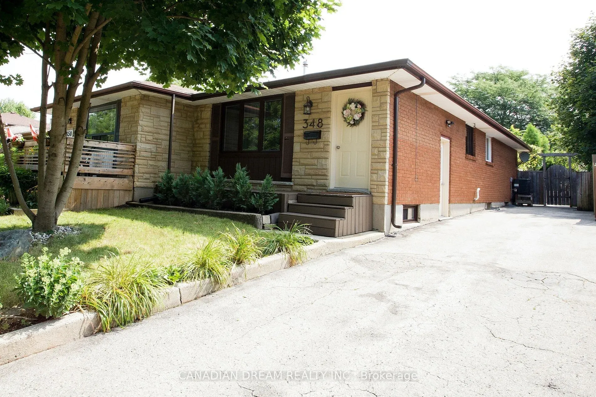 348 Baseline Road West London image