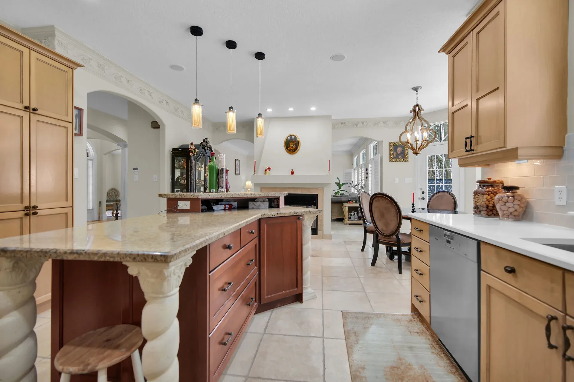 68 Havenwood Way London image 3