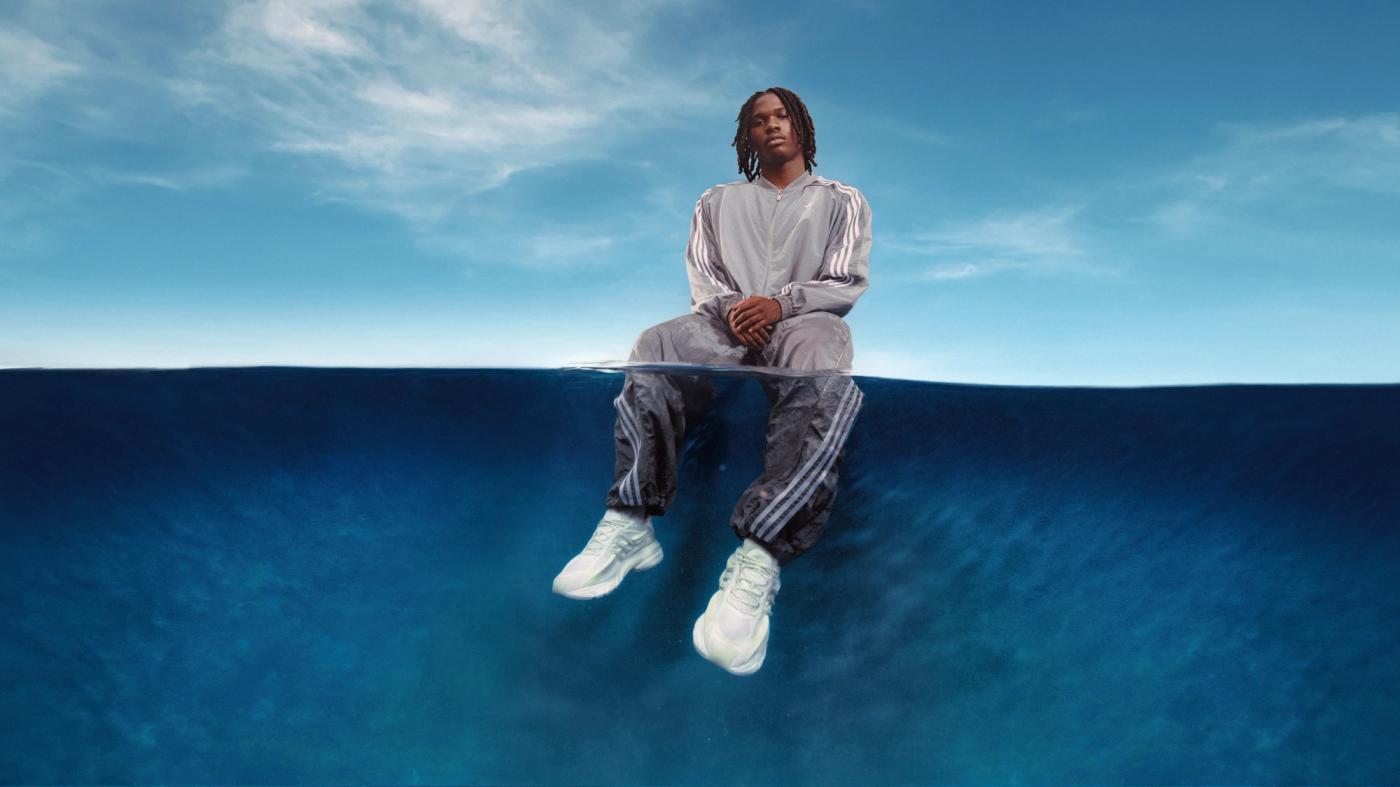 adidas Originals și Pharrell Williams prezintă VIRGINIA Adistar Jellyfish în Triple White