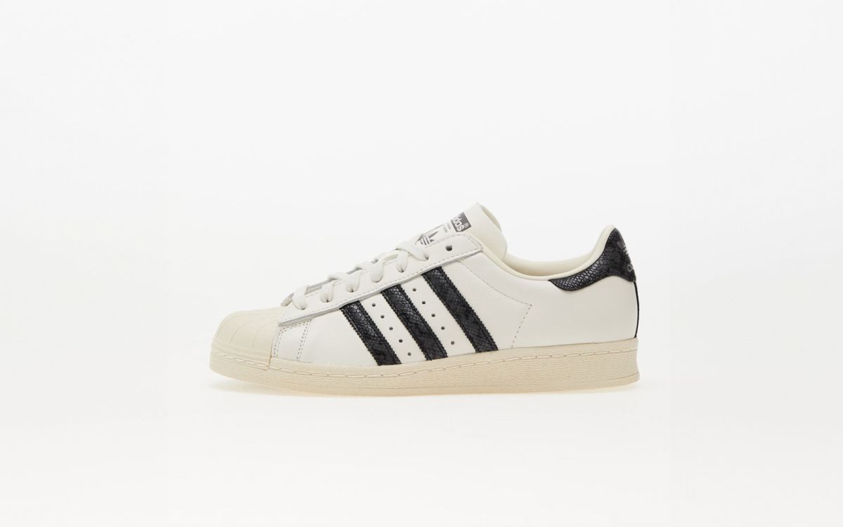 Review Adidas Superstar