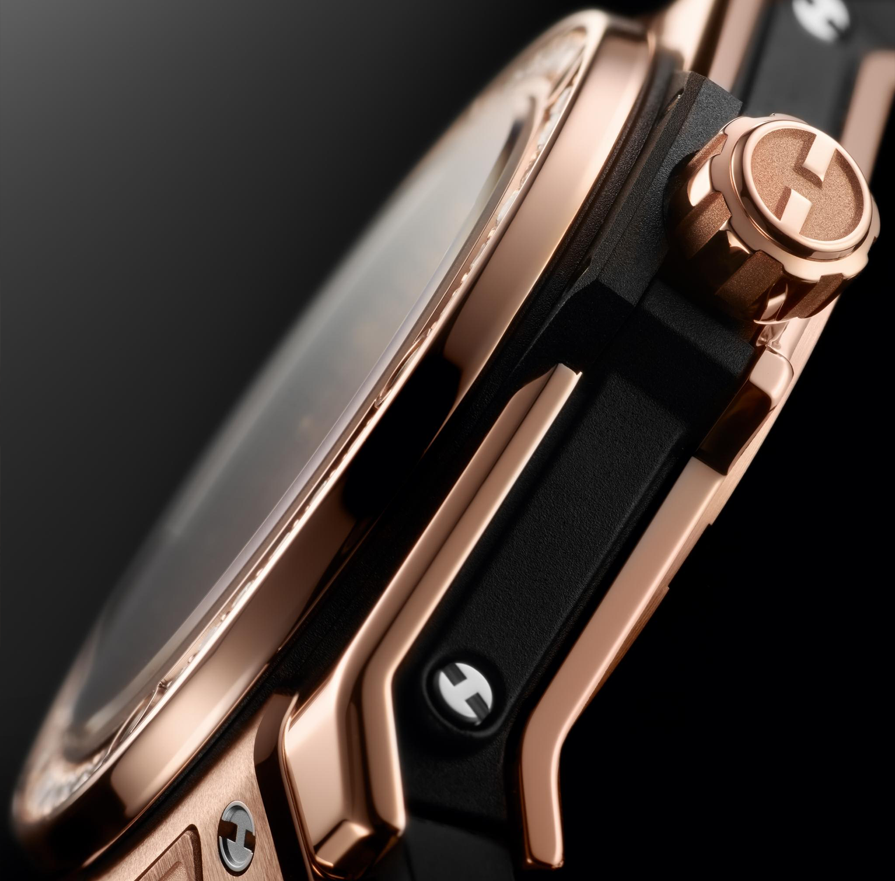 Hublot Big Bang One Click King Gold Diamonds 33MM — view 4