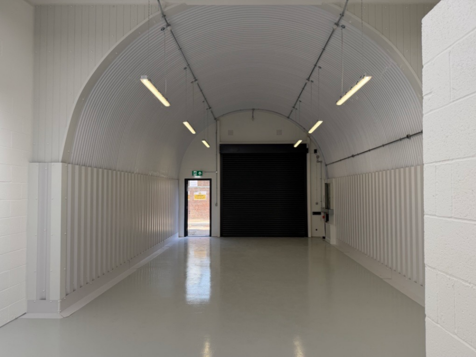 An empty arch with white lining