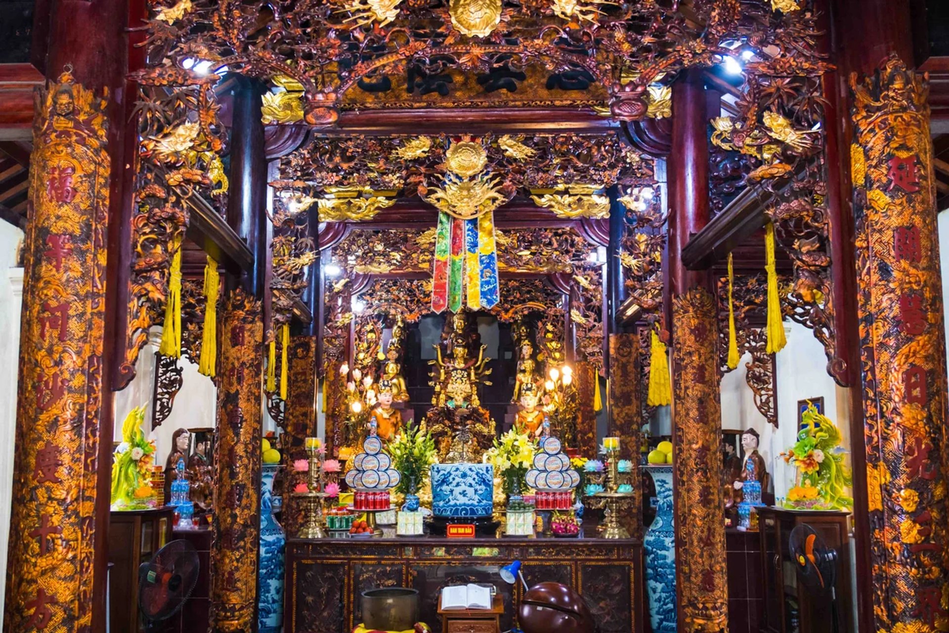 Toàn cảnh Chính điện Tam Bảo Chùa Thiên Phúc