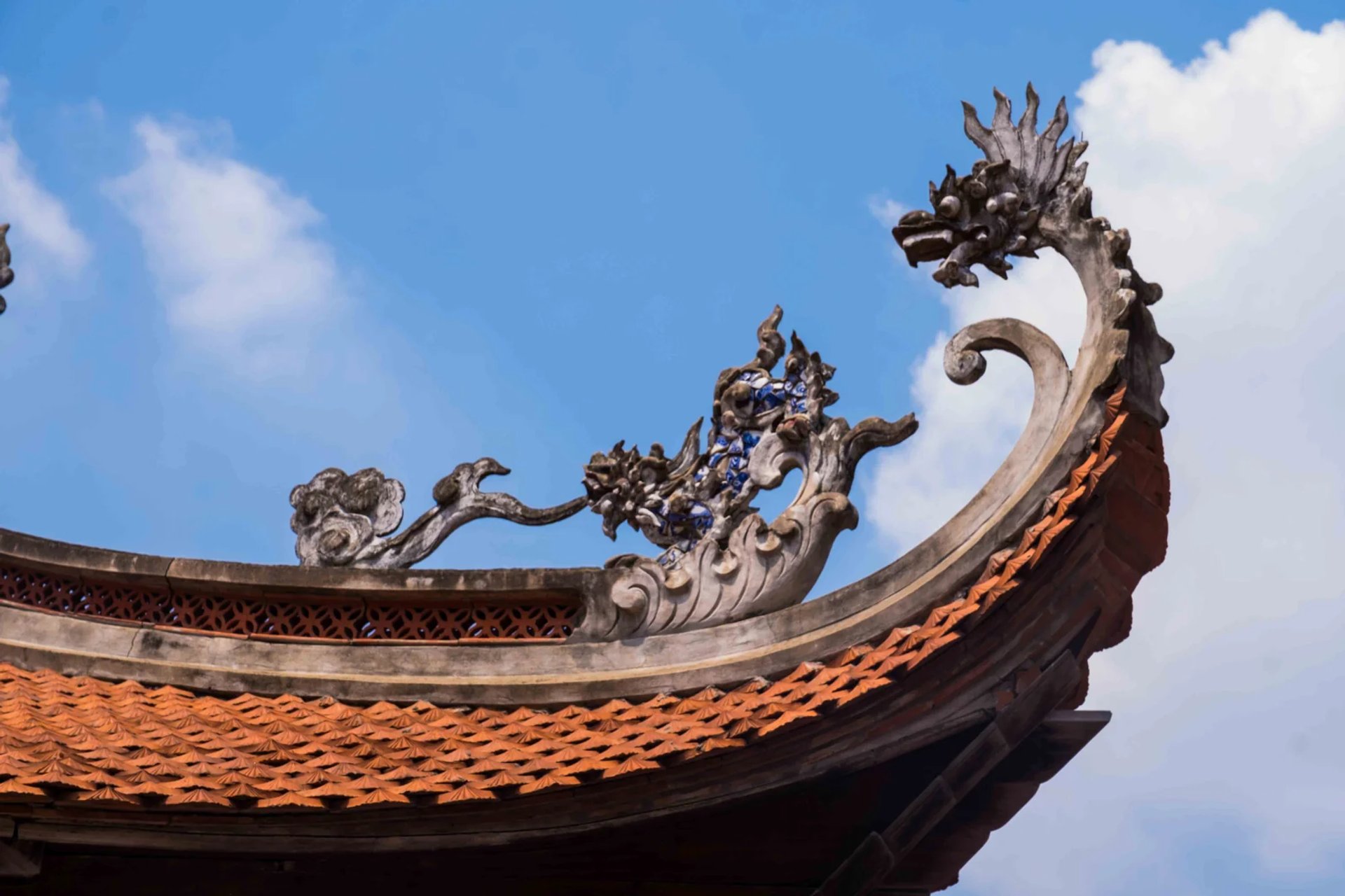 Đao mái chạm rồng Đình An Thái