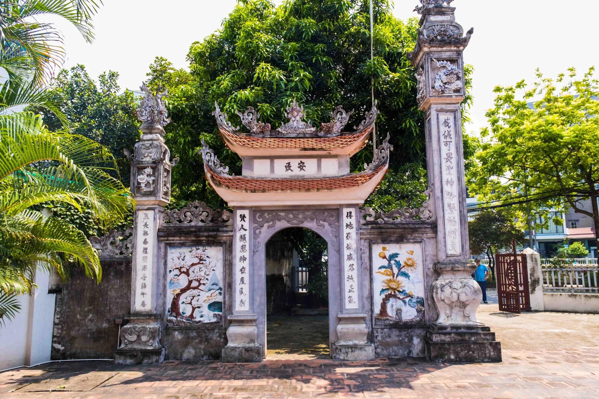 Nghi môn trụ biểu Đình An Thái