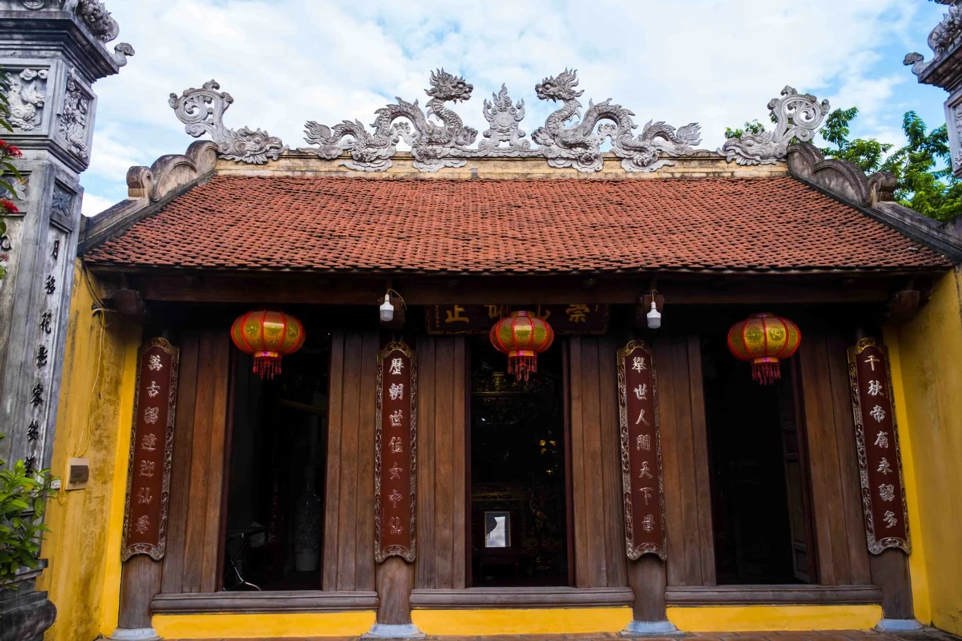 Tòa Tiền tế Đền Sòng Sơn