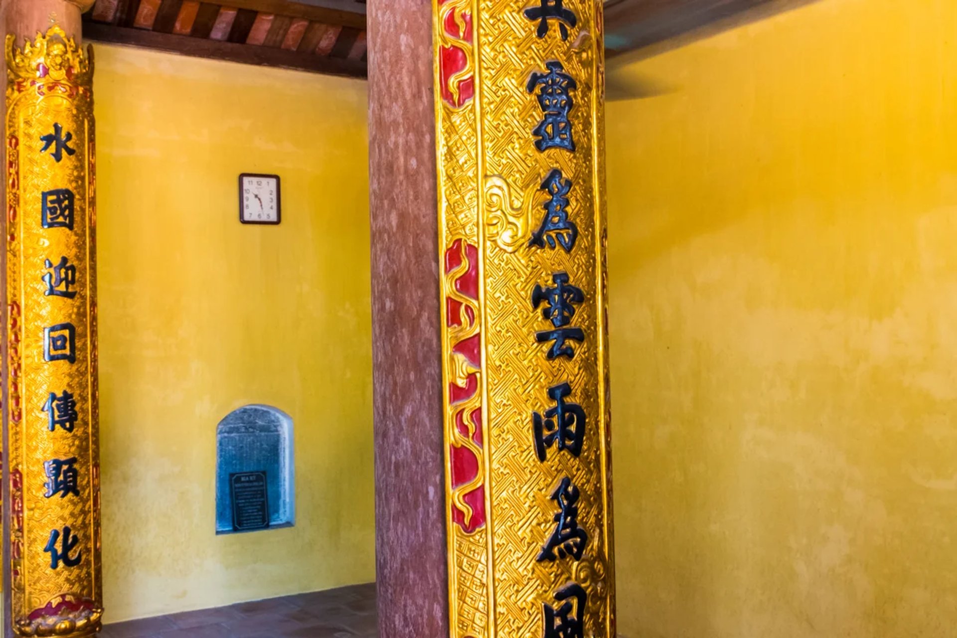 Thủy thần Thủy Hải Long Vương (Đức Thánh Cả)