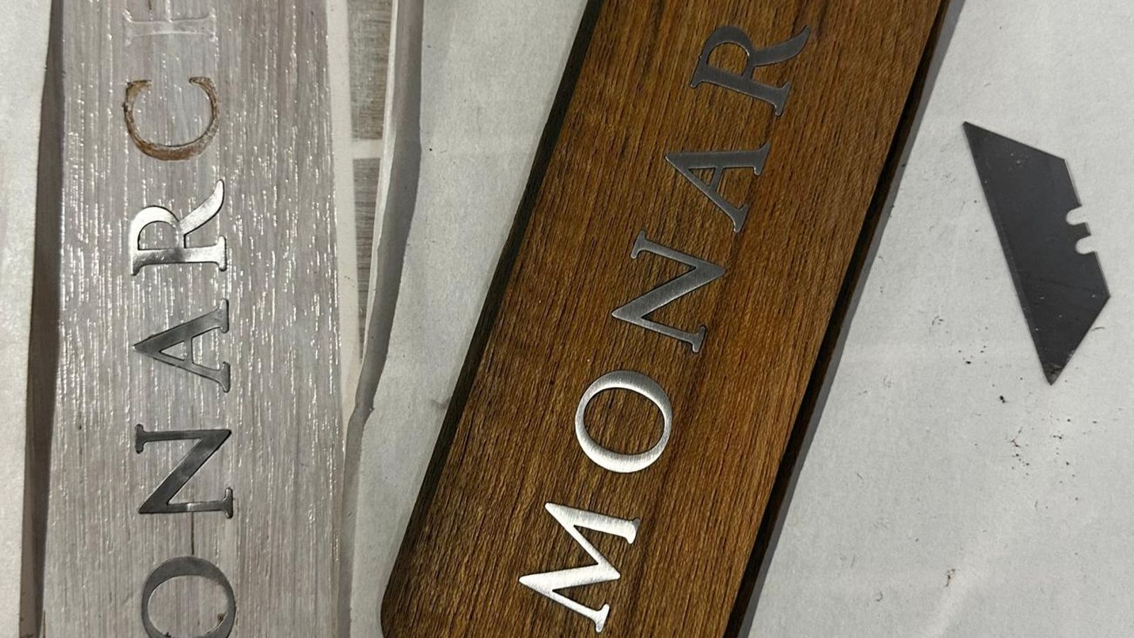 Monarch Teak Zeminler