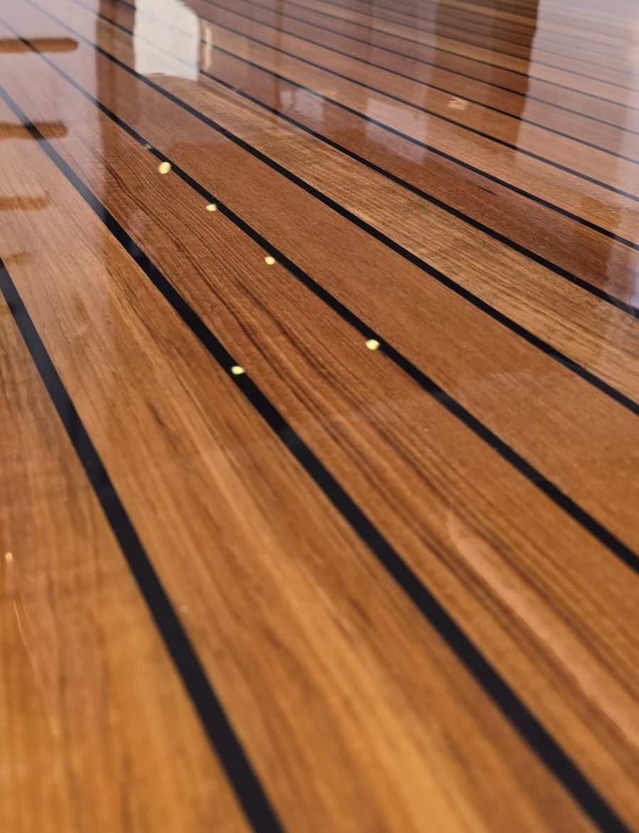 SY58 Teknesi Teak Zeminler