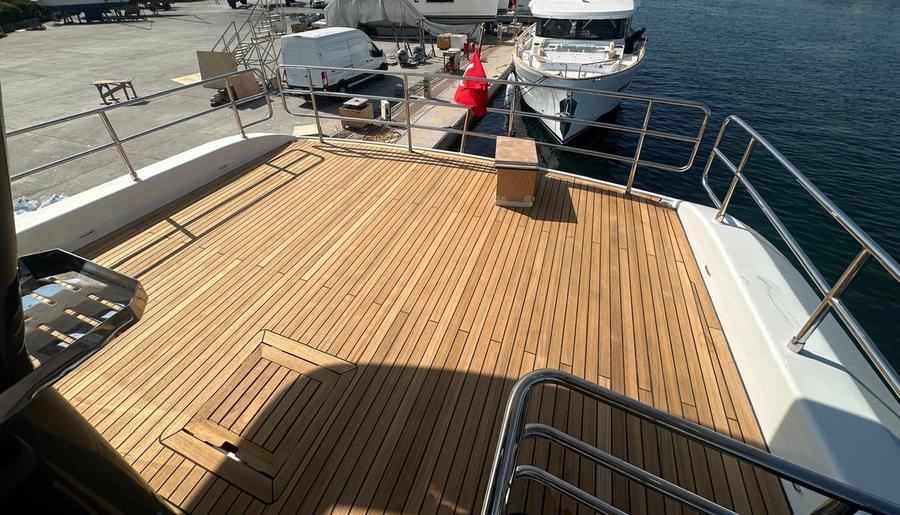 SY58 Teknesi Teak Zeminler