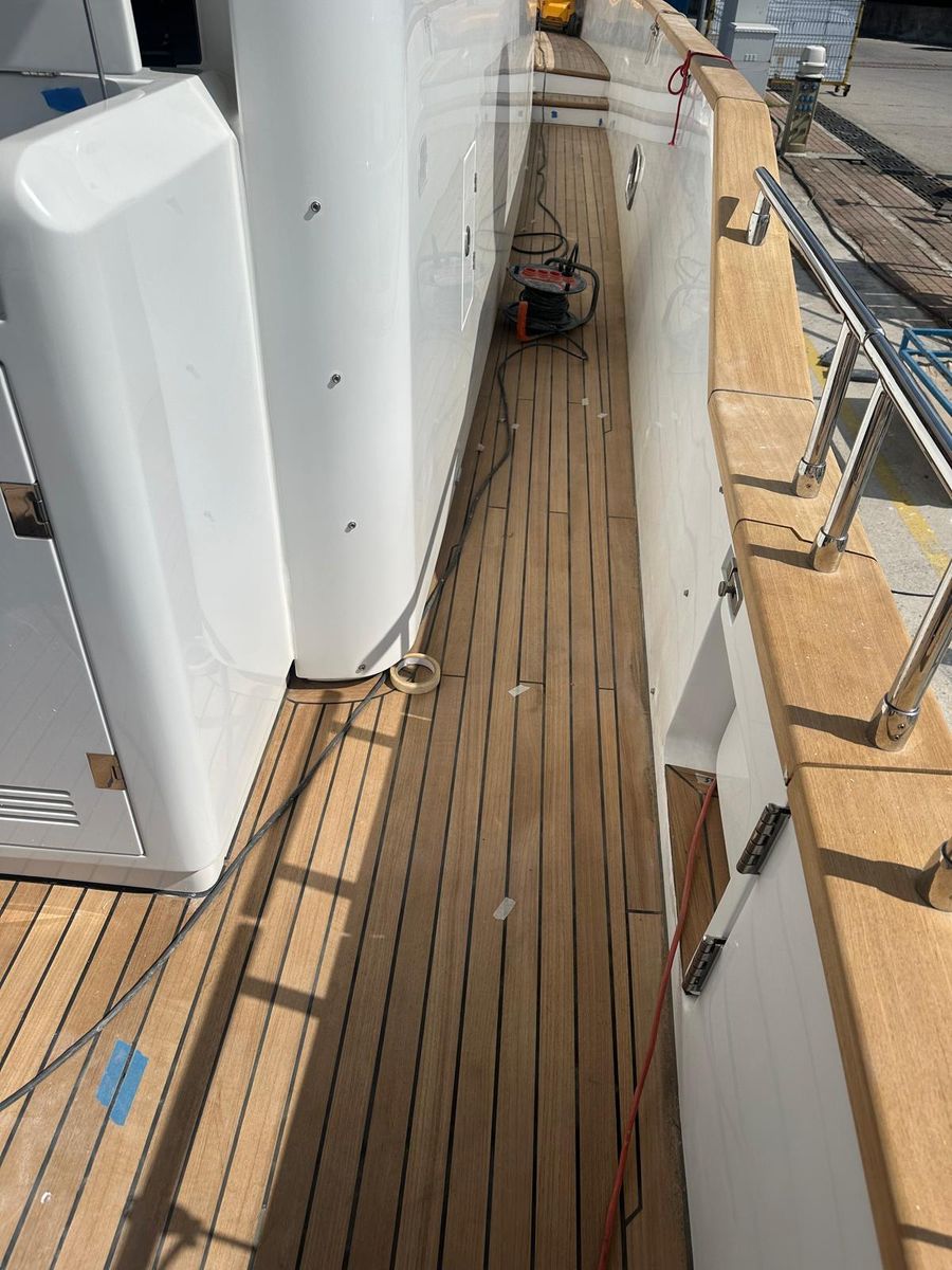 SY58 Teknesi Teak Zeminler