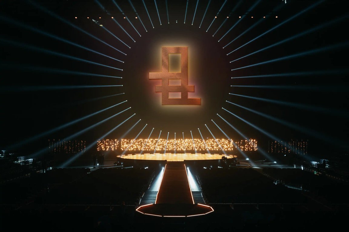 mountain garden stage