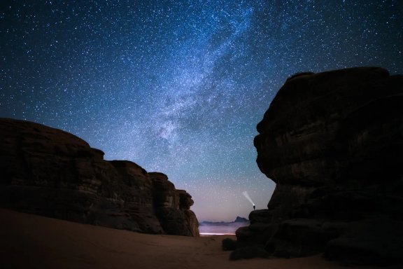 Aaron Jenkin_lowres_Bajdah Red Sands Campsite Figure_TOURISM