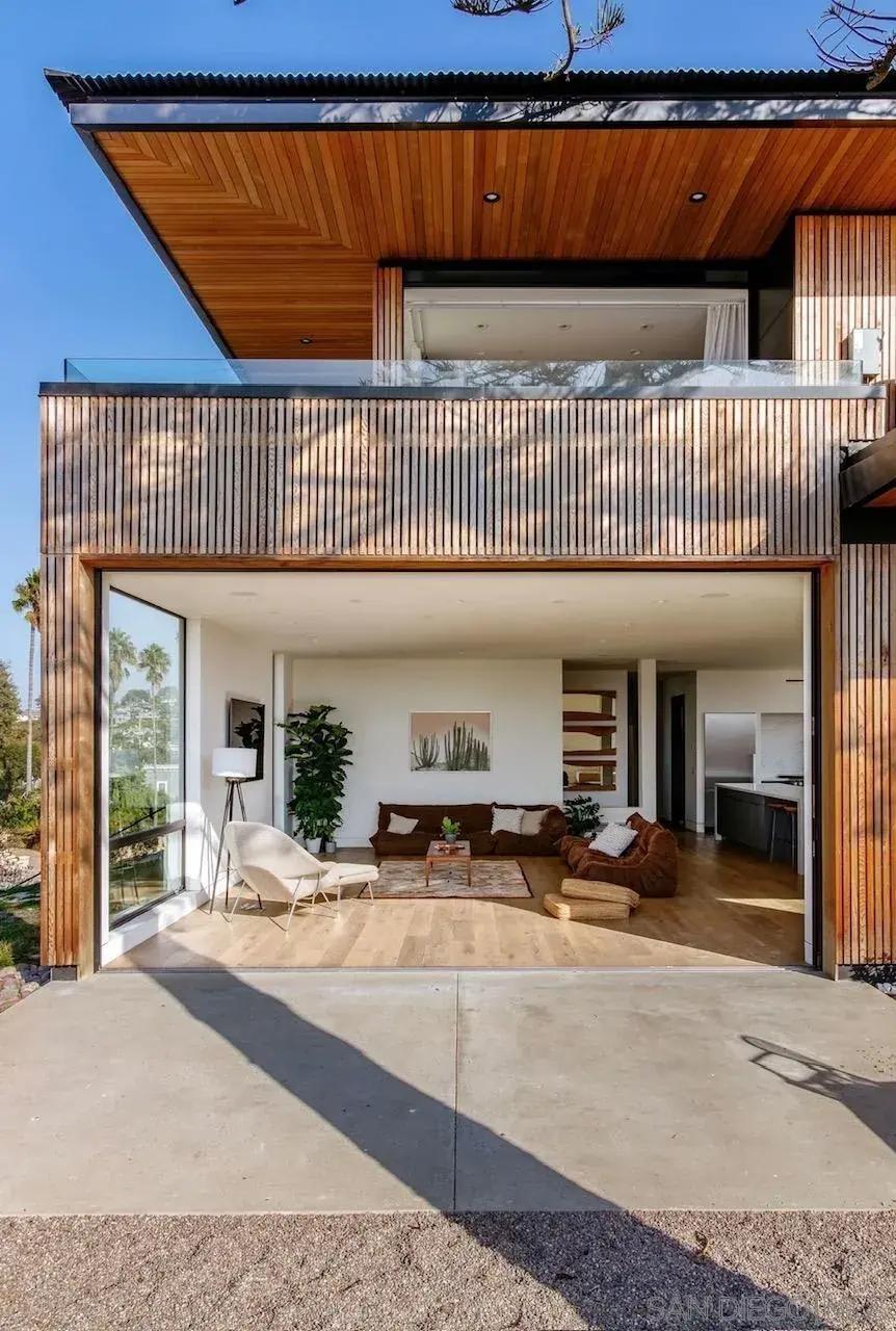 223 Ocean St property view 5